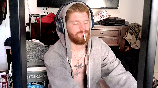 Snapshot of Magnetic127 chatting on 11.05.25 Magnetic127 online show from 11.05.25