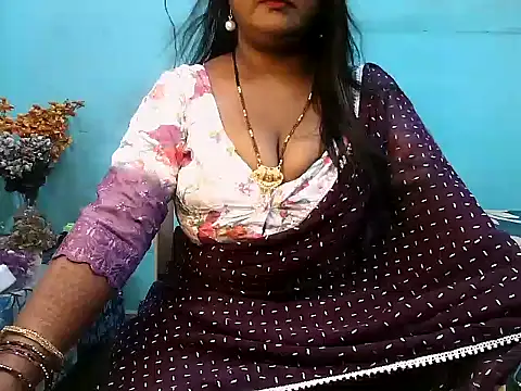 PREETI BABY online show from 10.13.25