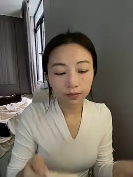 haiyan125216 online show from 10.28.25