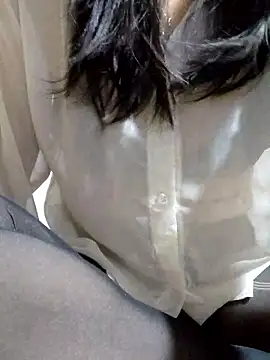 Snapshot of Maria2299 chatting on 02.14.26 Maria2299 online show from 02.14.26