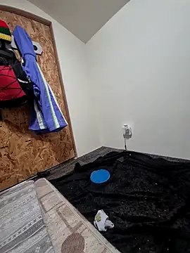 uratre online show from 12.21.25