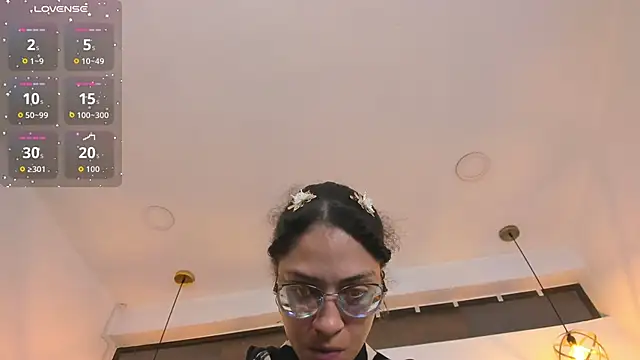 Hanna Cornee  online show from 01.14.26