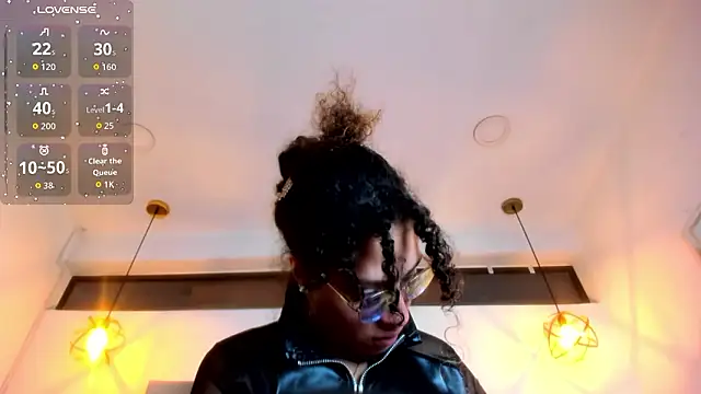 Hanna Cornee  online show from 02.23.26