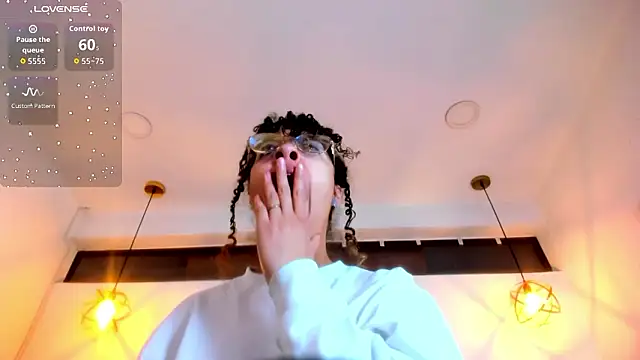 Hanna Cornee  online show from 02.24.26