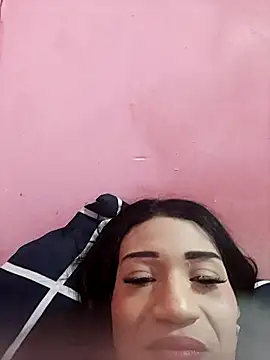 Kellye hotTs online show from 10.24.25