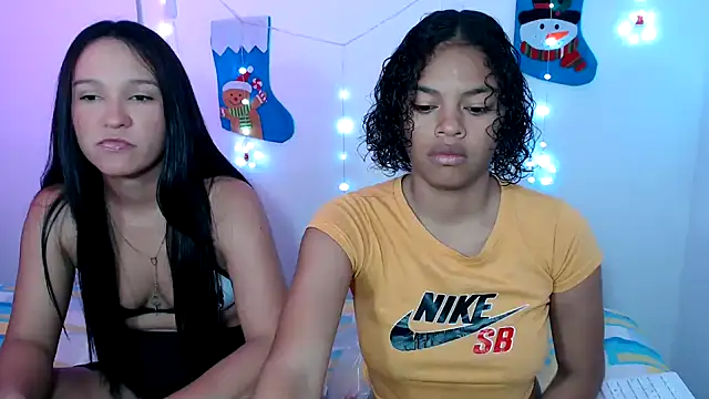 penelopeh  online show from 11.26.25