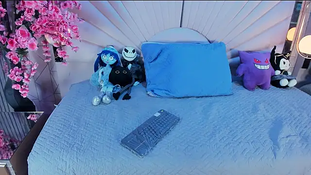 VesperVelvet online show from 03.24.26