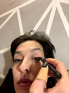 Snapshot of Piggiteablacktea chatting on 11.26.25 Piggiteablacktea online show from 11.26.25