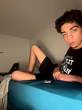 Snapshot of Ryan_12xX chatting on 09.23.25 Ryan 12xX online show from 09.23.25