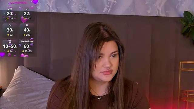 EmilyHyde online show from 02.25.26