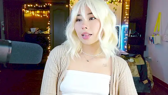 Shisuku Sophi online show from 02.07.26