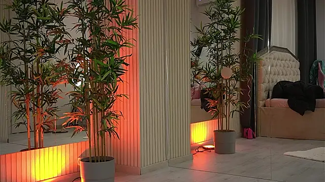 Snapshot of EmmaBlanco chatting on 02.20.26 EmmaBlanco online show from 02.20.26