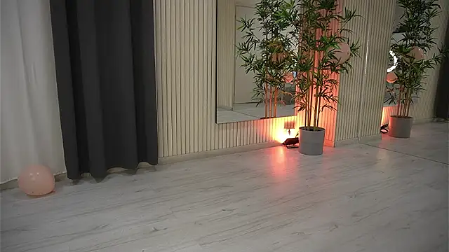 Snapshot of EmmaBlanco chatting on 03.03.26 EmmaBlanco online show from 03.03.26