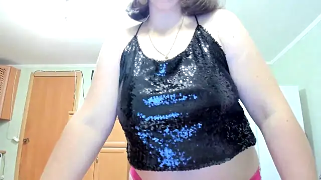 KATTYWARM  online show from 02.17.26