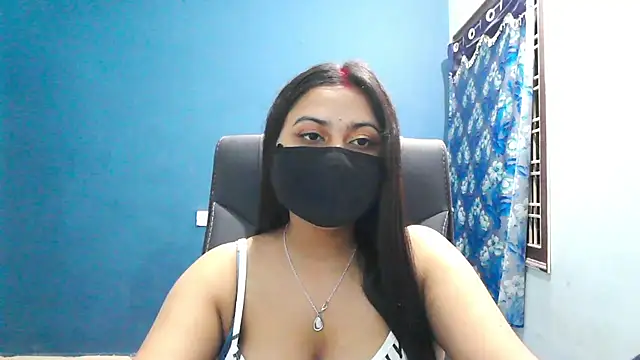 SassyWildCouple online show from 10.05.25