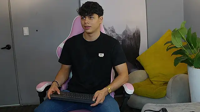 Ethan occonor online show from 10.18.25