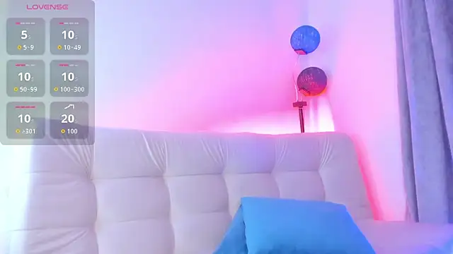 Snapshot of Maitte_love chatting on 09.22.25 Maitte love online show from 09.22.25