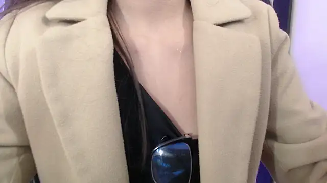 aleesha cameron02 online show from 12.22.25