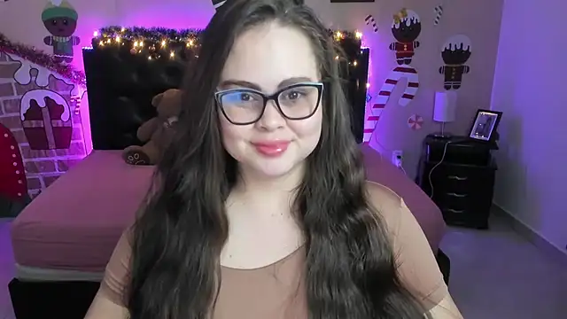 LolaVillalobos online show from 12.22.25