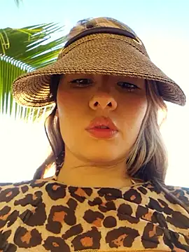 Natasanz online show from 12.22.25