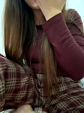 Snapshot of PhuongNhi21 chatting on 12.02.25 PhuongNhi21 online show from 12.02.25