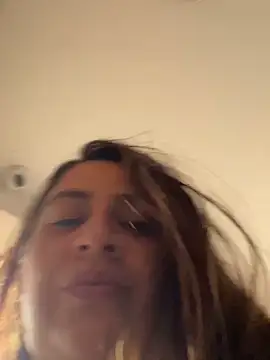 megvibes online show from 10.20.25