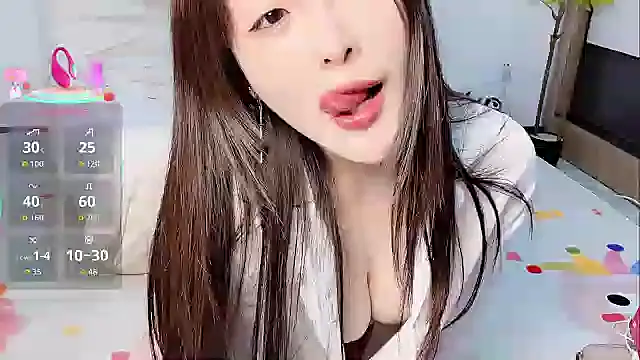 caomei2580 online show from 12.04.25