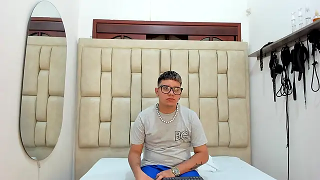 DavilANDkevin2 online show from 10.20.25