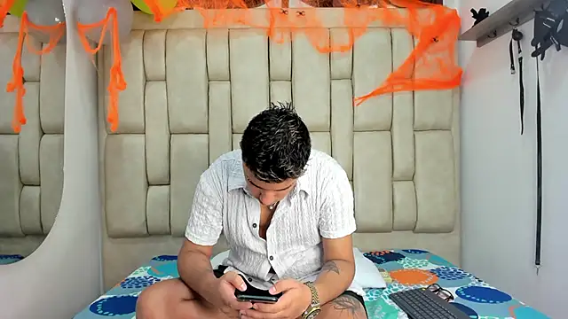 DavilANDkevin2 online show from 11.02.25