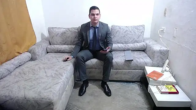 Victor Maitland online show from 10.28.25