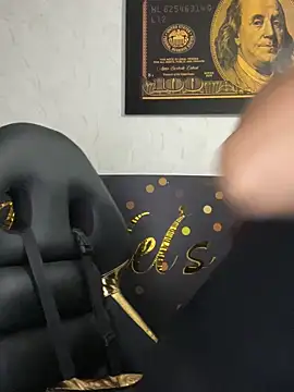 candy  fox  online show from 10.05.25