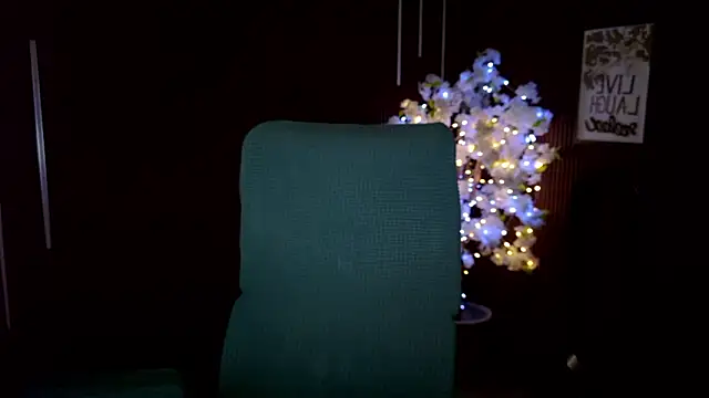 Snapshot of xxforyoureyesonlyxx chatting on 02.18.26 xxforyoureyesonlyxx online show from 02.18.26