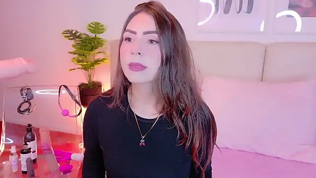 Heraa Piett online show from 09.21.25