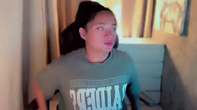 Snapshot of kaicromwell_ chatting on 09.15.25 kaicromwell online show from 09.15.25