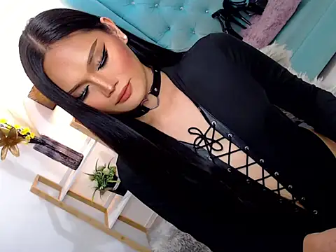 Snapshot of Cleofex chatting on 11.16.25 Cleofex online show from 11.16.25