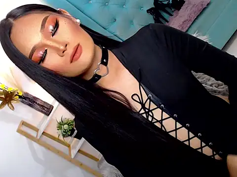 Snapshot of Cleofex chatting on 11.20.25 Cleofex online show from 11.20.25