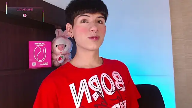 Ezra Storm online show from 11.26.25