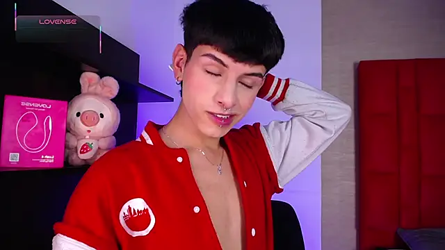 Ezra Storm online show from 01.12.26