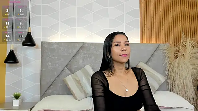 Jade Whisper online show from 12.14.25