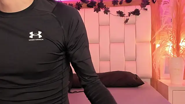 Daphne And Roger online show from 02.03.26