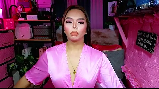 MoniqueCeleste online show from 10.28.25