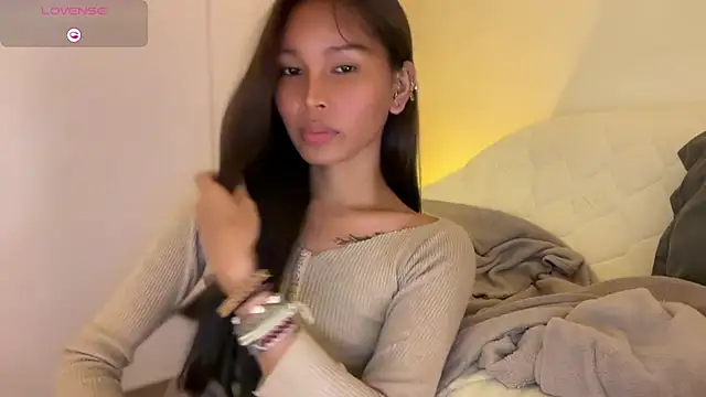 Snapshot of _sexyanne69_ chatting on 04.04.26 sexyanne69 online show from 04.04.26