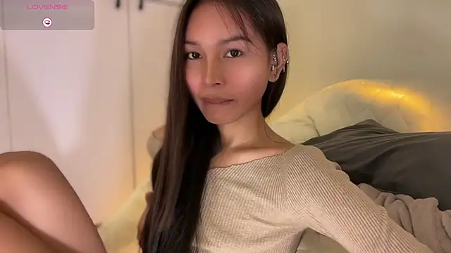 Snapshot of _sexyanne69_ chatting on 04.28.26 sexyanne69 online show from 04.28.26