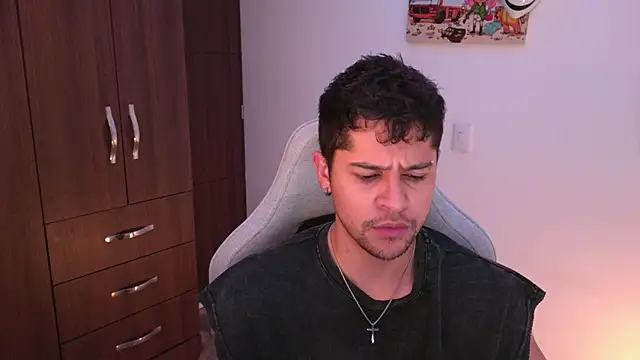 domsantiago  online show from 11.19.25