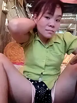 Nguyet135 online show from 04.10.26