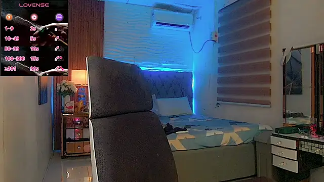 Paulalu95 online show from 04.13.26