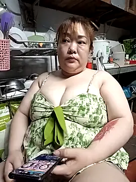 Snapshot of Cindy237st chatting on 10.27.25 Cindy237st online show from 10.27.25