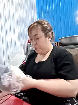 Snapshot of Cindy237st chatting on 11.23.25 Cindy237st online show from 11.23.25