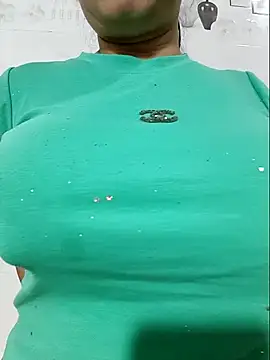 Snapshot of Shiny_Babe chatting on 01.07.26 Shiny Babe online show from 01.07.26