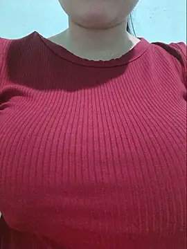 Shiny Babe online show from 05.20.26